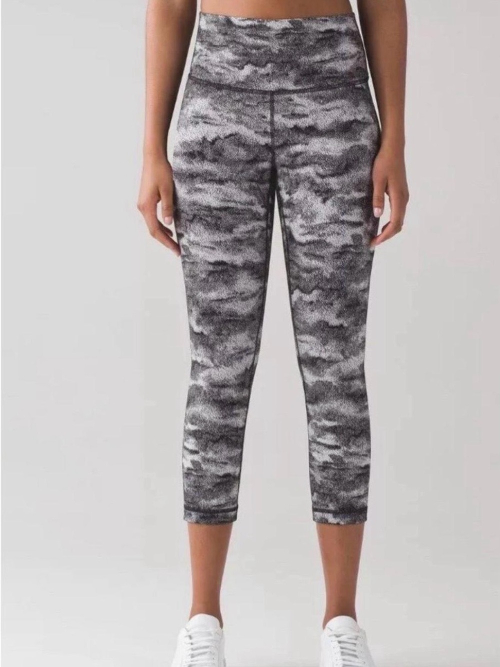 lululemon athletica Gray Printed High-Rise Capri Leggings